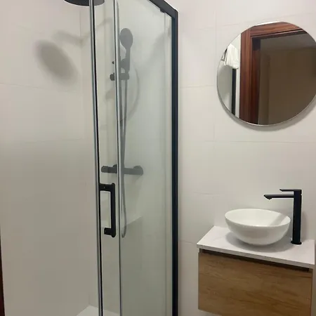 Puerto De Bueu, Centro