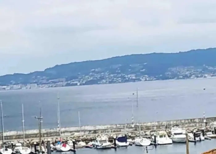 公寓 Puerto De Bueu, Centro 布埃乌